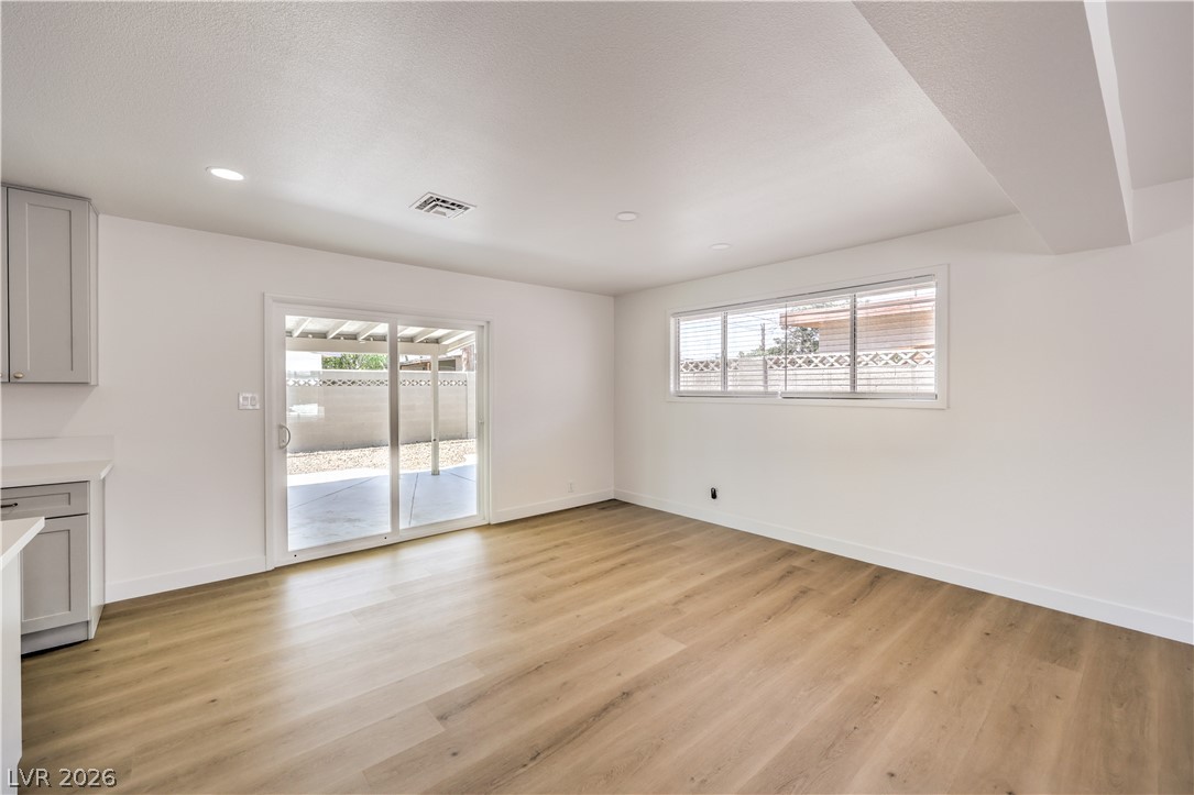 5913 Alta Drive Property Photo 9