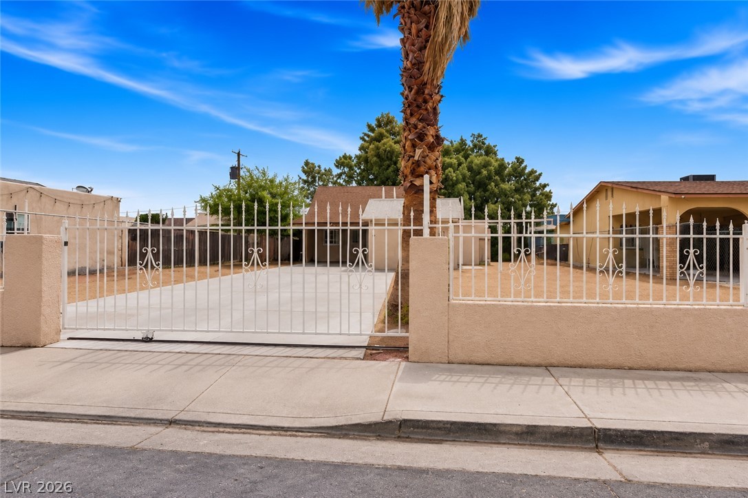 1830 Princeton Street Property Photo 2