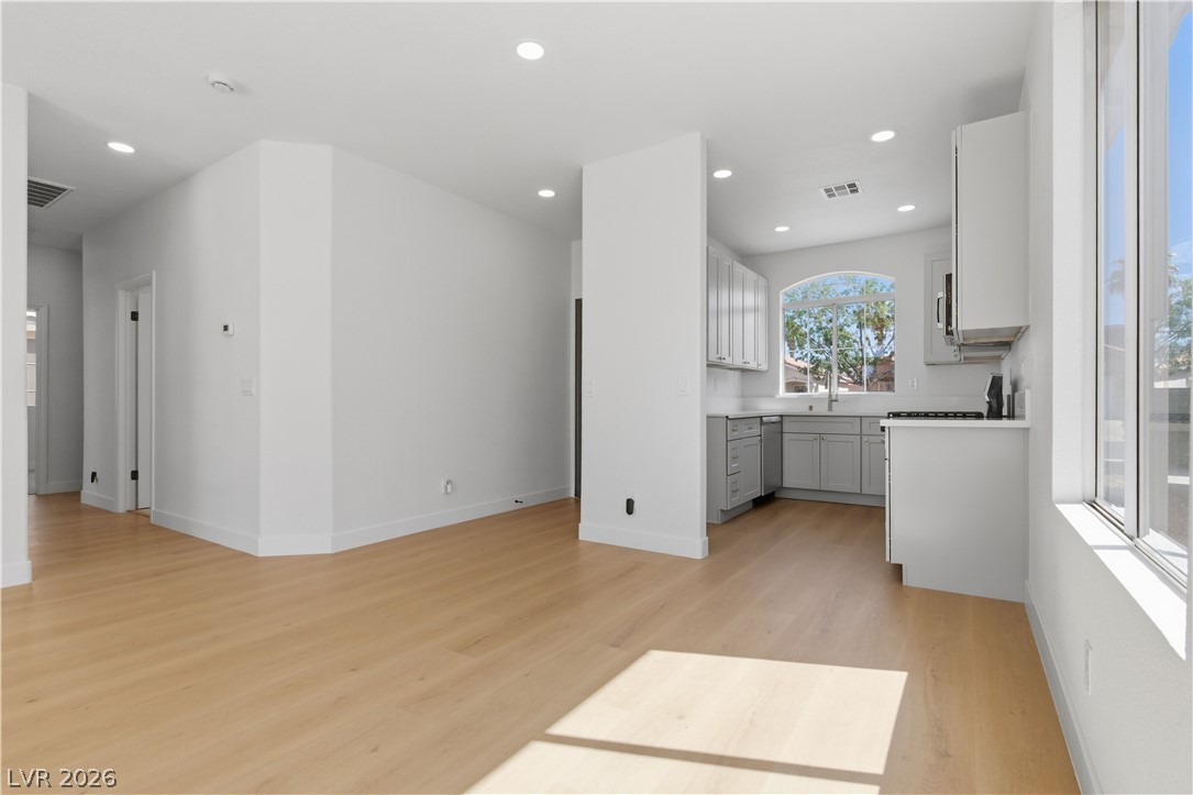 1408 Hometown Avenue Property Photo 8