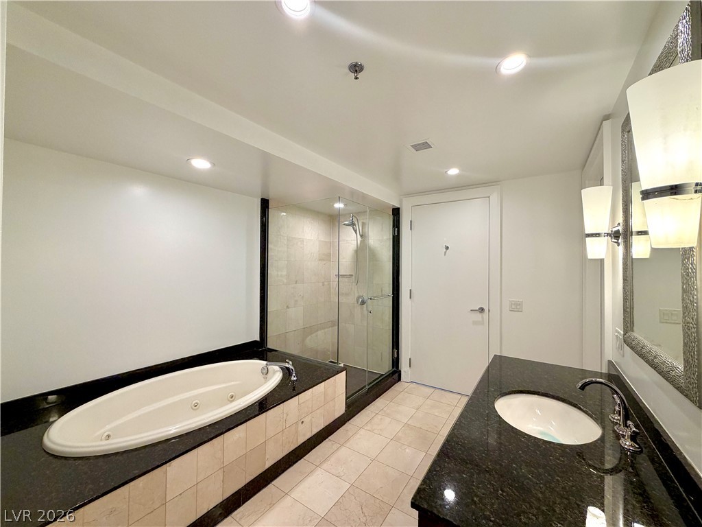 2700 Las Vegas Boulevard 3211 Property Photo 15