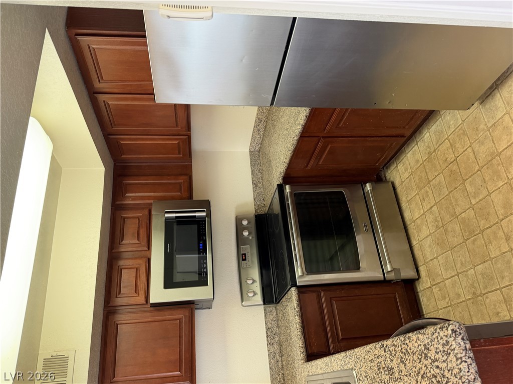 6800 Lake Mead Boulevard 2038 Property Photo 5