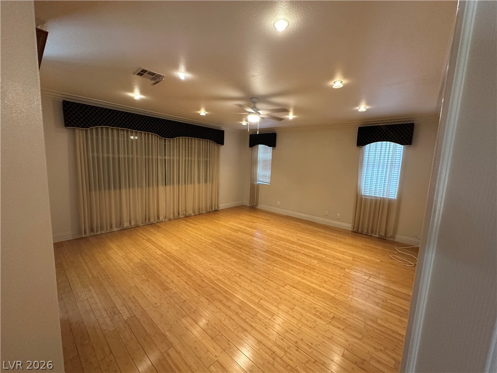 3854 Broadmead Street Property Photo 15