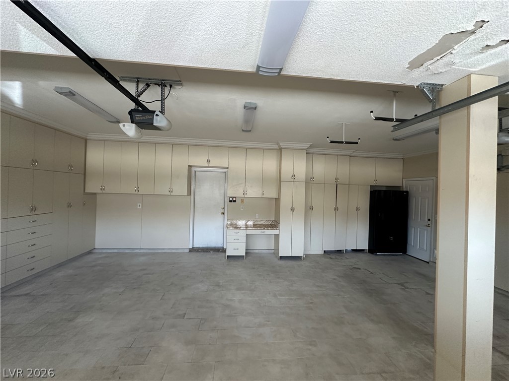 3854 Broadmead Street Property Photo 30