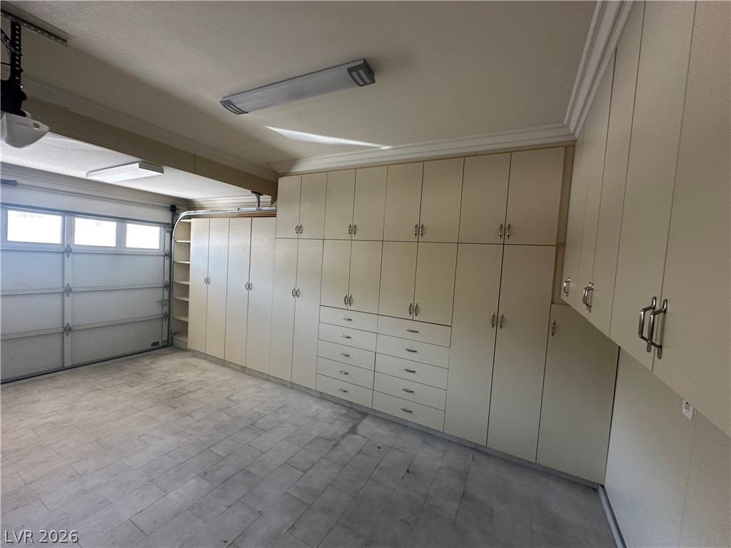 3854 Broadmead Street Property Photo 31
