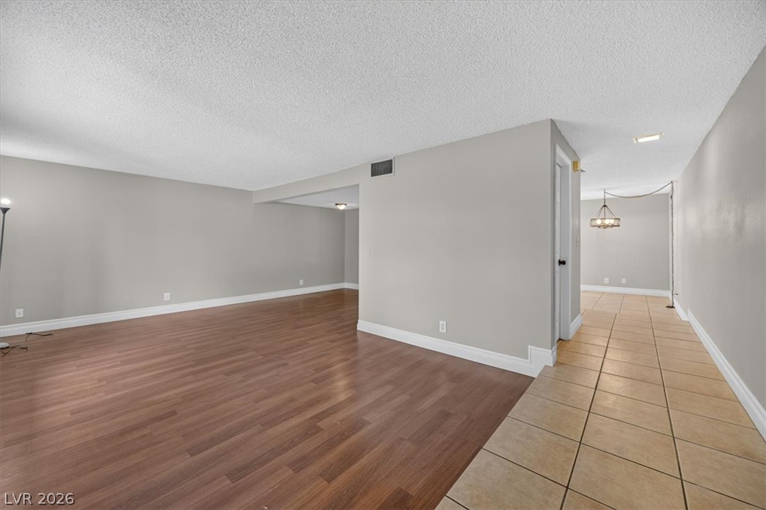 4669 Kelly Barry Way Property Photo 7