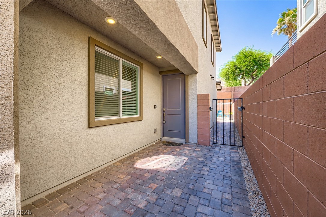 1289 Valencia Cliffs Avenue Property Photo 26