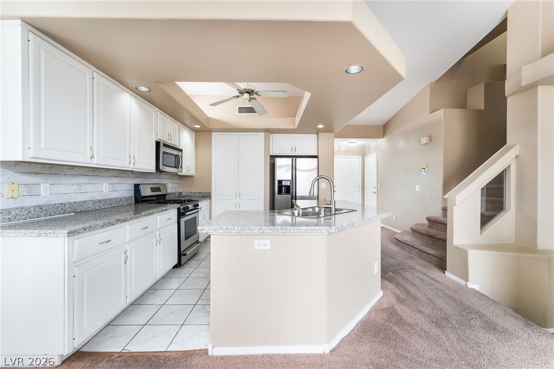 8725 Autumn Valley Avenue Property Photo 6