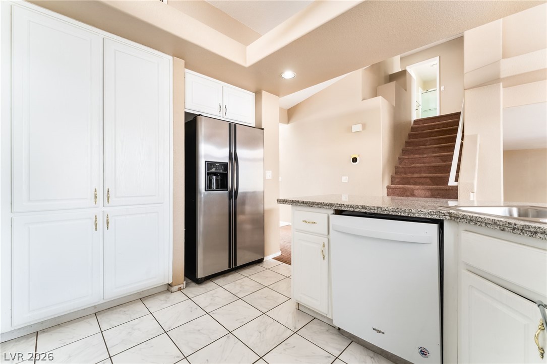 8725 Autumn Valley Avenue Property Photo 8