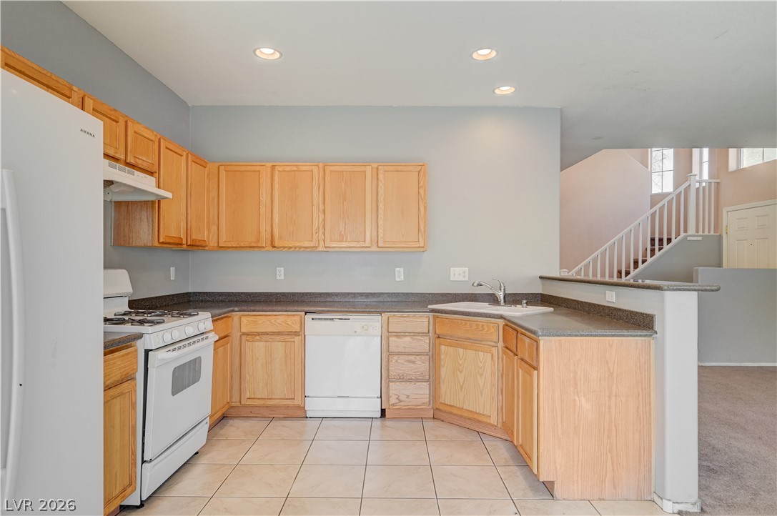 3733 Gallowtree Avenue Property Photo 2