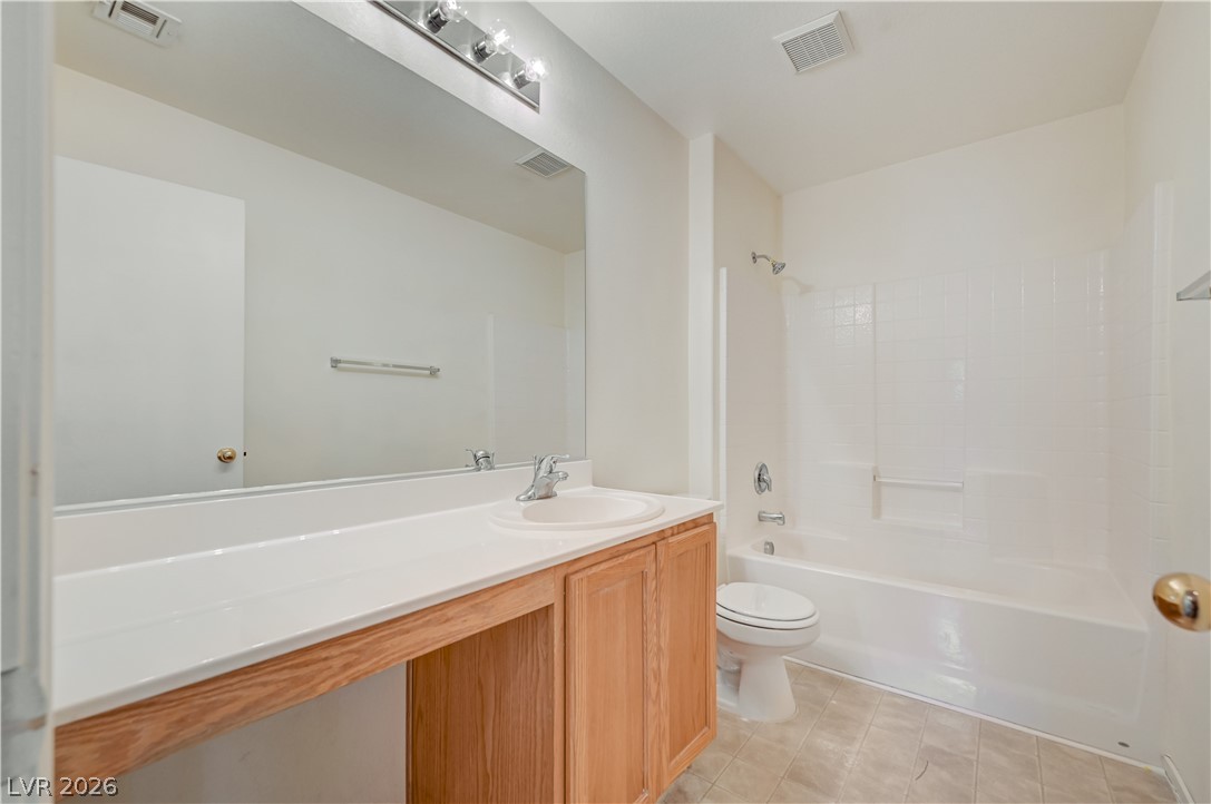 3733 Gallowtree Avenue Property Photo 6