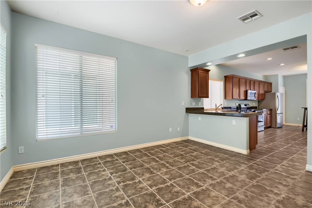 1643 Bamboo Rain Avenue Property Photo 4