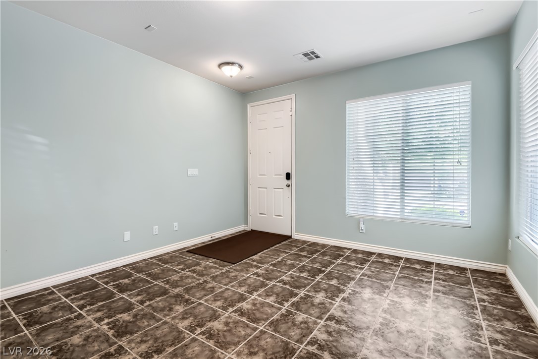 1643 Bamboo Rain Avenue Property Photo 6