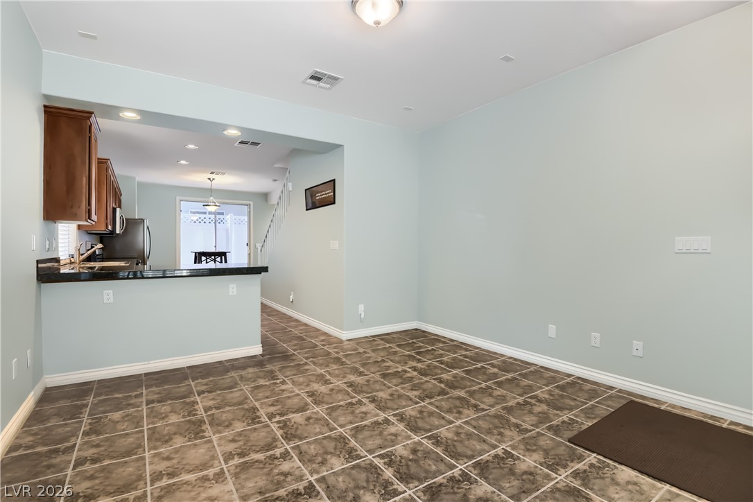 1643 Bamboo Rain Avenue Property Photo 7