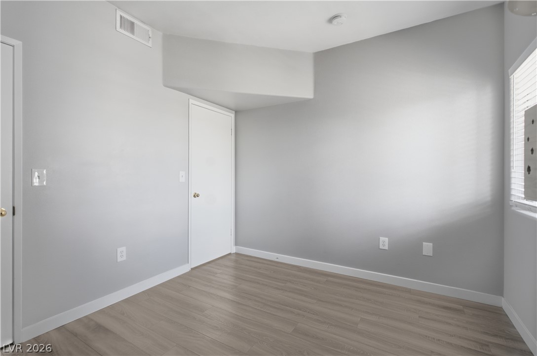 2615 West Gary Avenue 2067 Property Photo 32