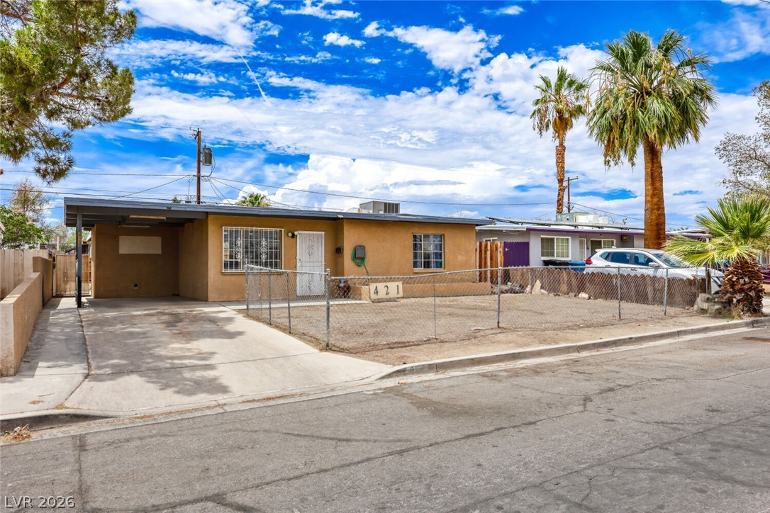 421 Stanford Street Property Photo 3