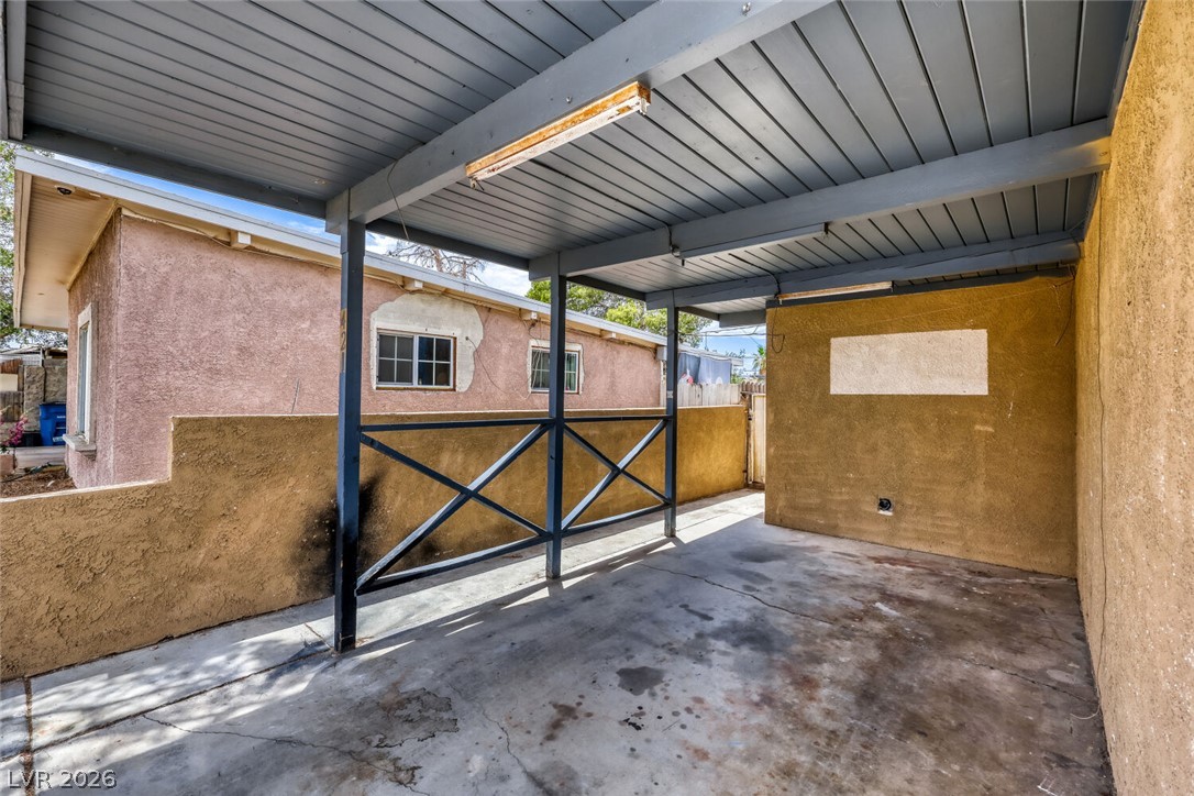 421 Stanford Street Property Photo 9