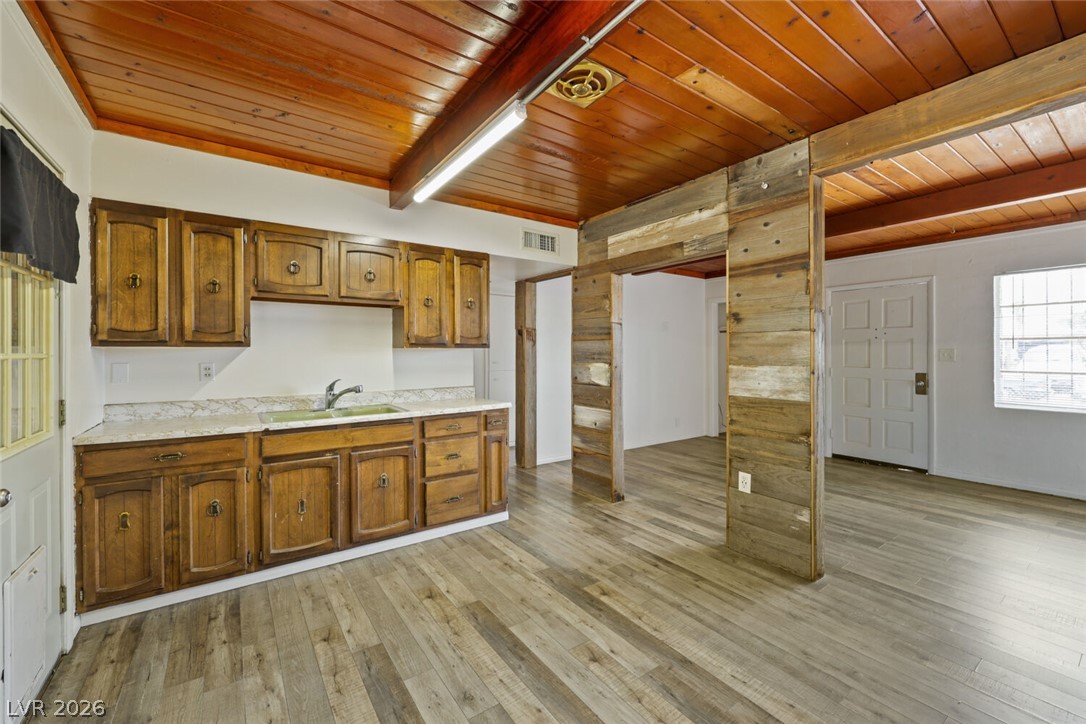 421 Stanford Street Property Photo 20