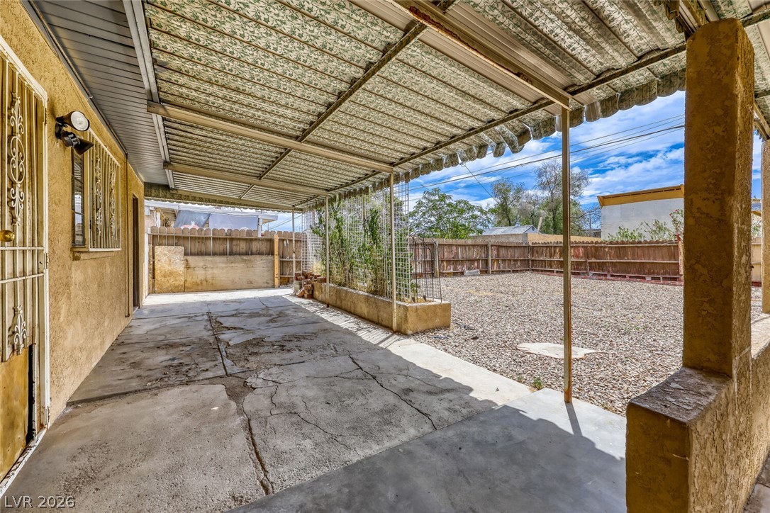 421 Stanford Street Property Photo 42