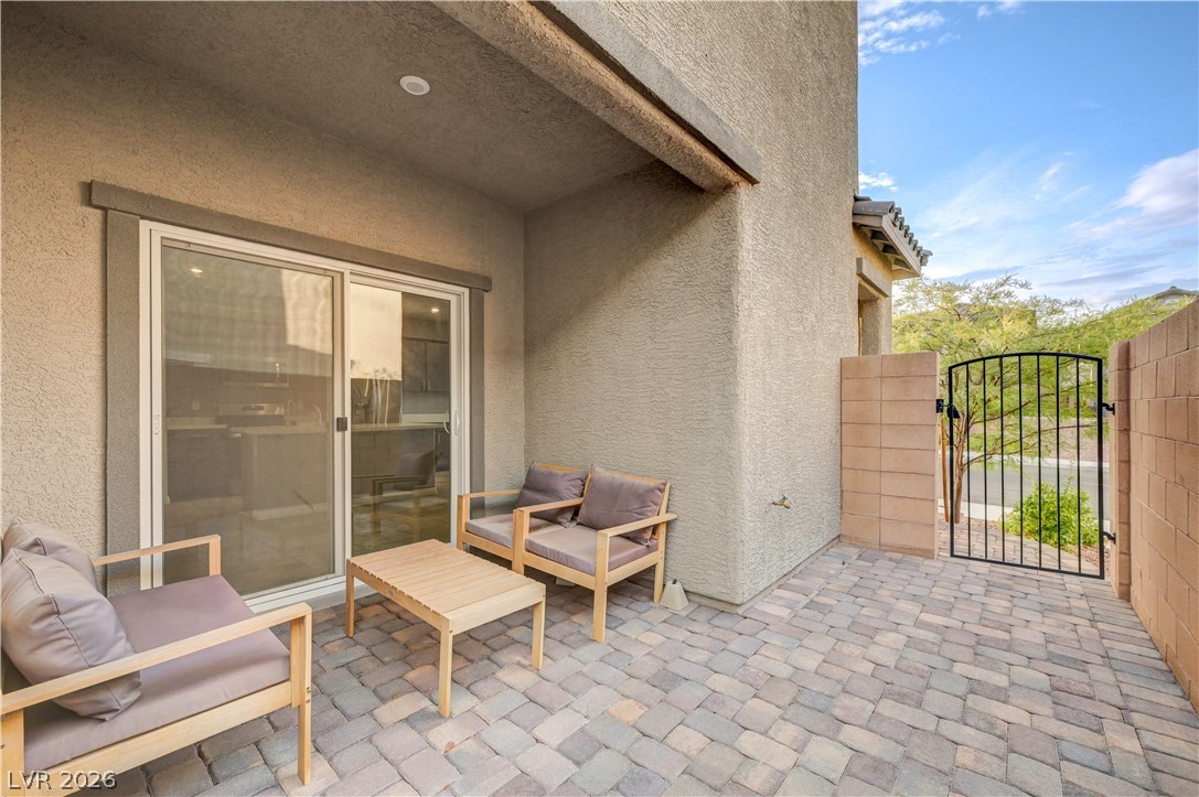 10669 Sariah Skye Avenue Property Photo 8