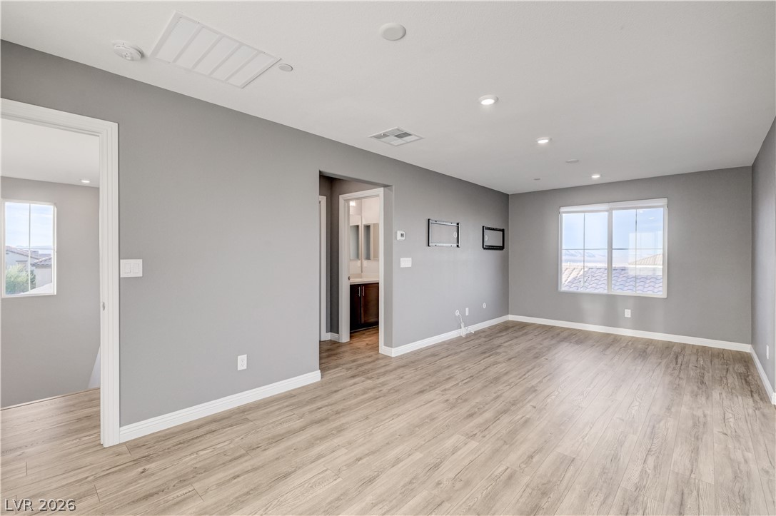 10669 Sariah Skye Avenue Property Photo 13