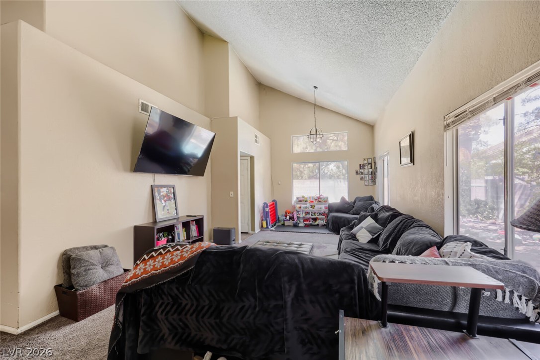 401 Crater Court Property Photo 24