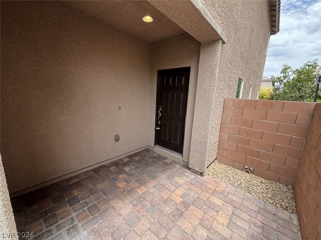 5582 Sancho Throne Road Property Photo 4