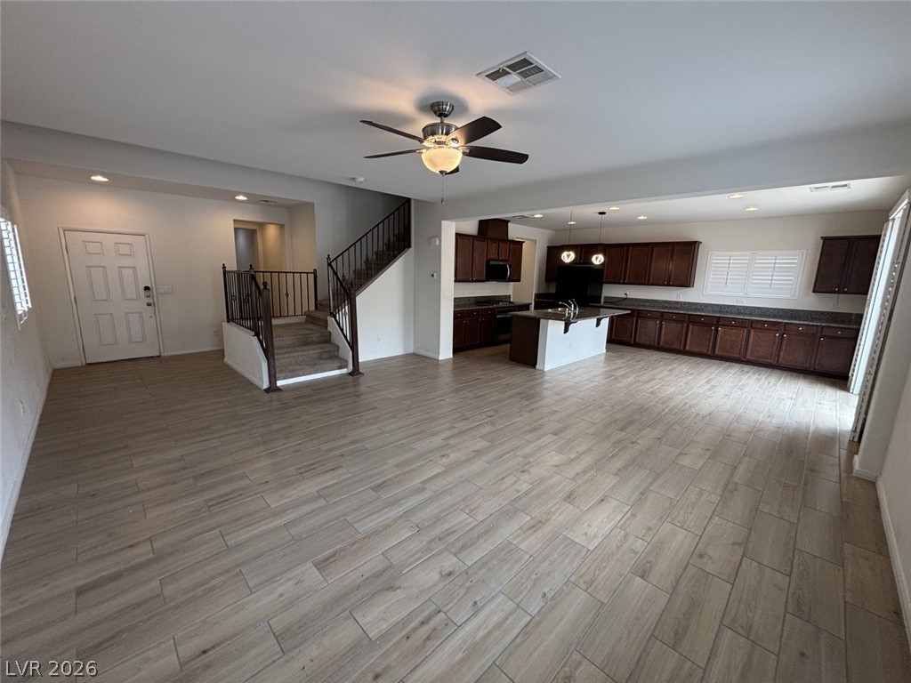 5582 Sancho Throne Road Property Photo 10