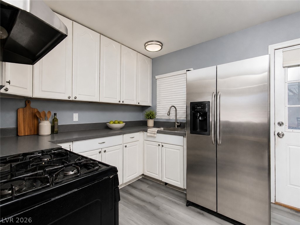 111 Ivy Street Property Photo 12