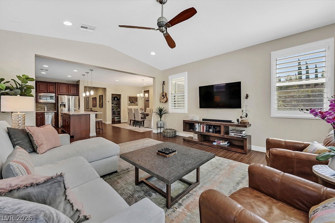 12270 Sandy Peak Avenue Property Photo 6