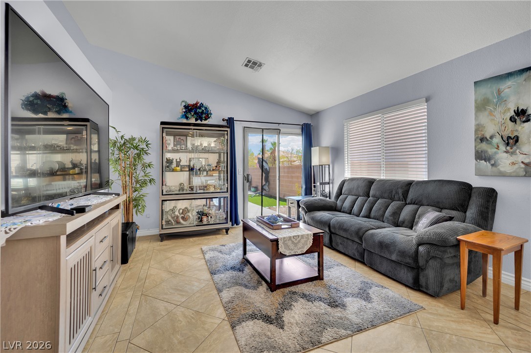 4664 Swaying Palms Drive Property Photo 14