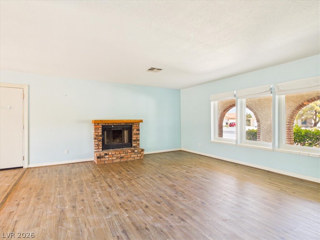 881 East Calvada Boulevard Property Photo 15