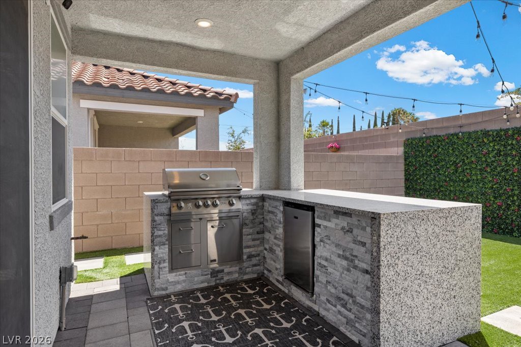 8949 Lucky Crest Street Property Photo 11