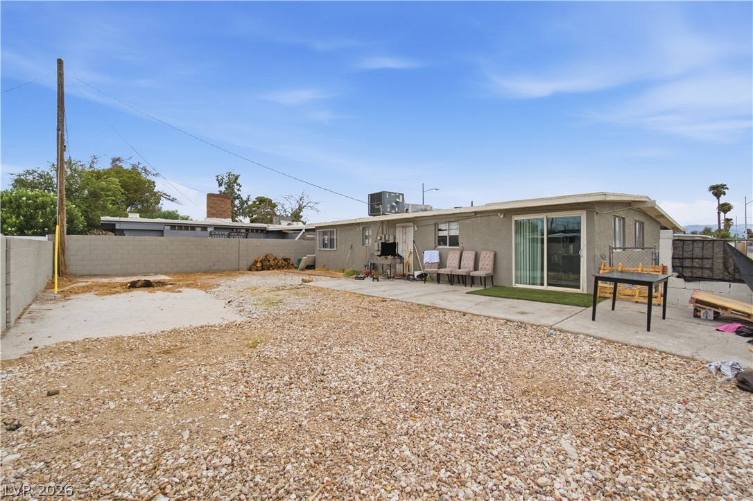 3224 Venus Circle Property Photo 7
