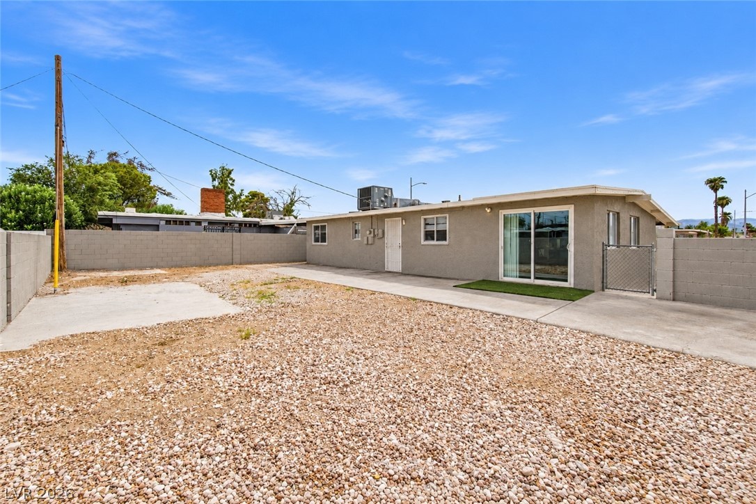 3224 Venus Circle Property Photo 13