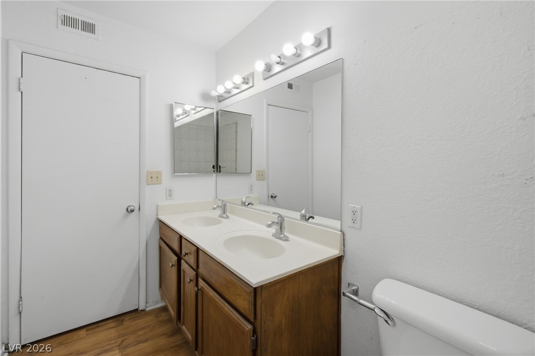 7749 Brothers Bay Court Property Photo 31