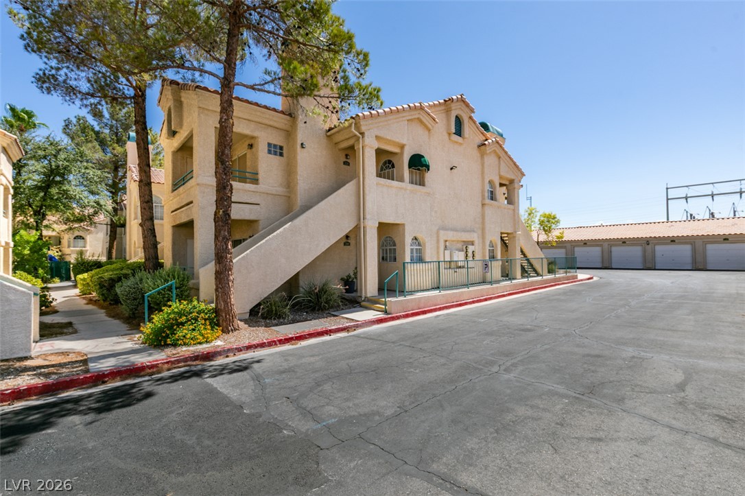 2251 Wigwam Parkway 2126 Property Photo 6