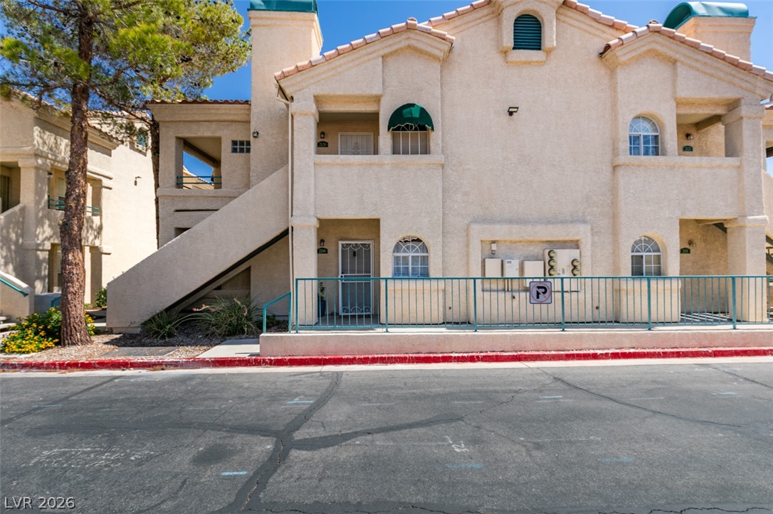 2251 Wigwam Parkway 2126 Property Photo 7
