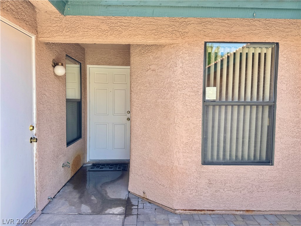 304 Crosswind Way Property Photo 2