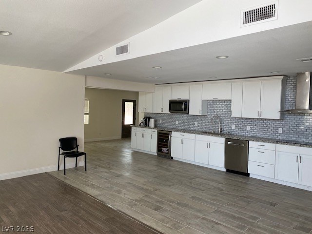 2047 Westwind Road Property Photo 4