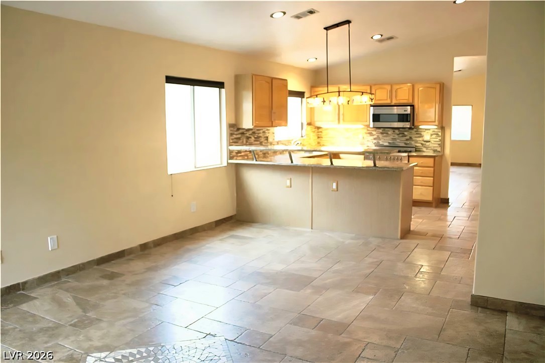 695 Jane Eyre Place Property Photo 8