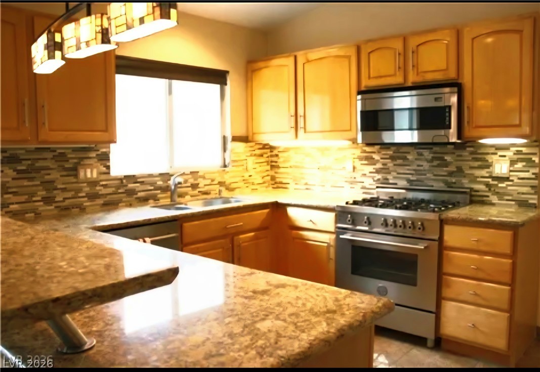 695 Jane Eyre Place Property Photo 10
