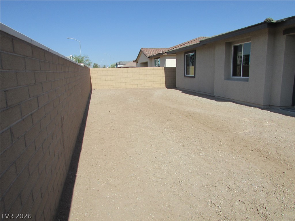 513 Chestnut Falcon Street Property Photo 11