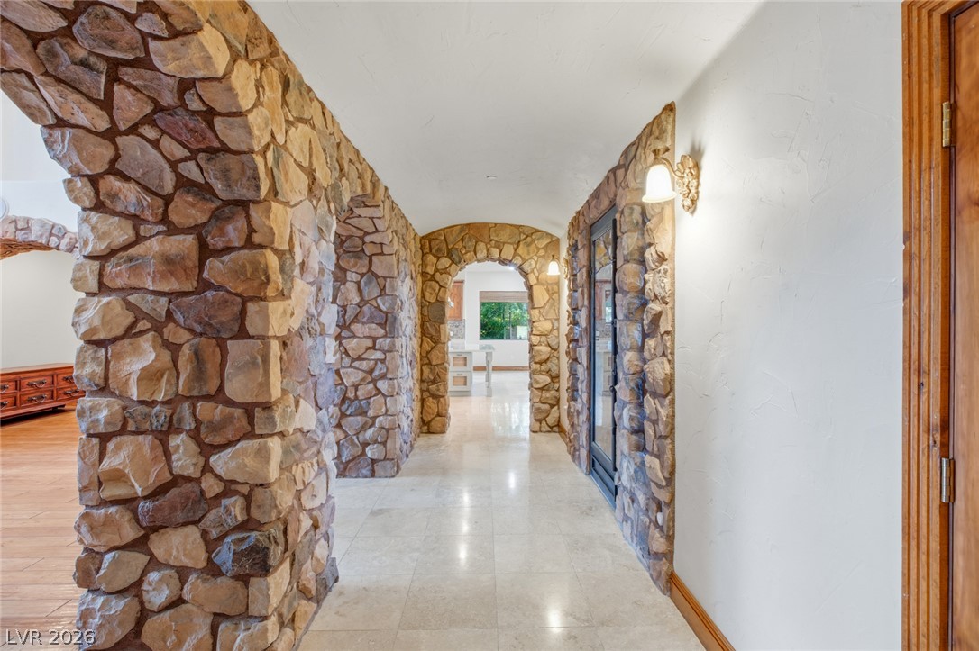 1369 Opal Valley Street Property Photo 10