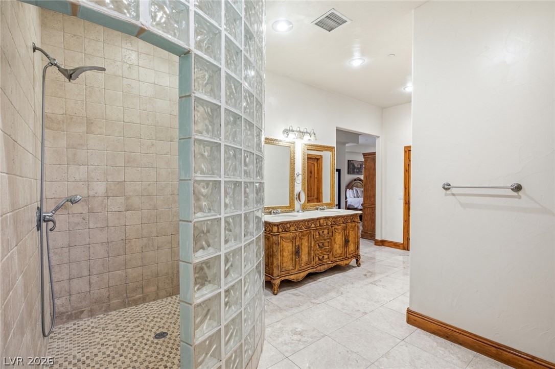 1369 Opal Valley Street Property Photo 26