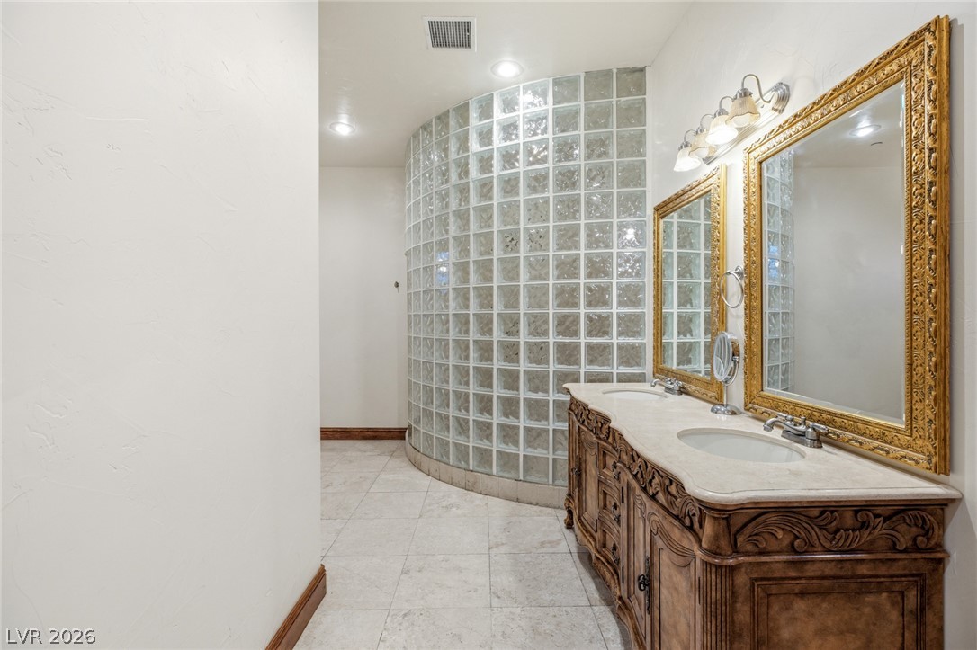1369 Opal Valley Street Property Photo 27