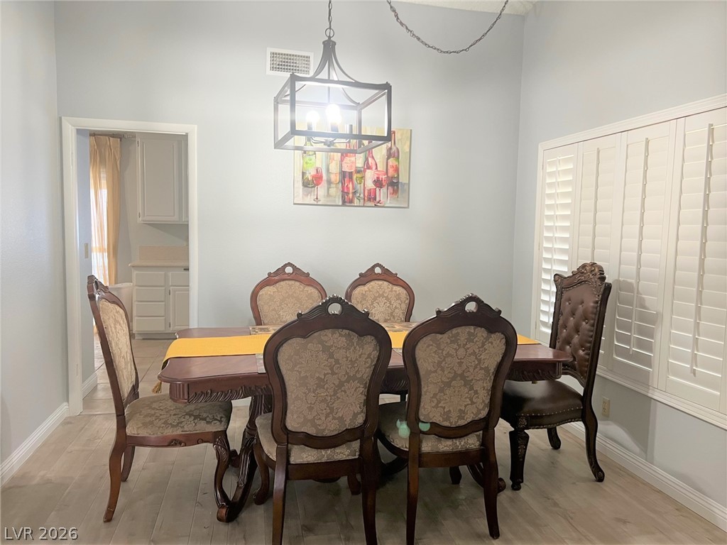 4761 Torrence Drive Property Photo 4