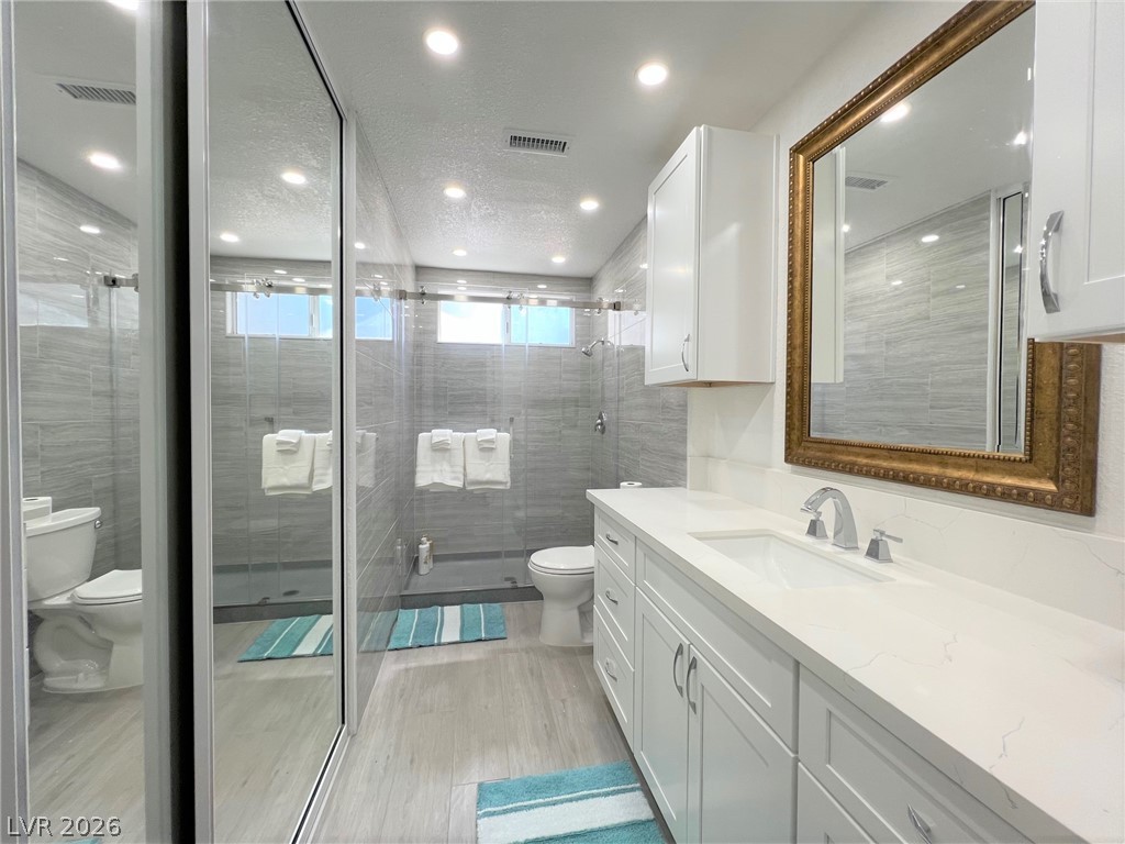 4761 Torrence Drive Property Photo 13