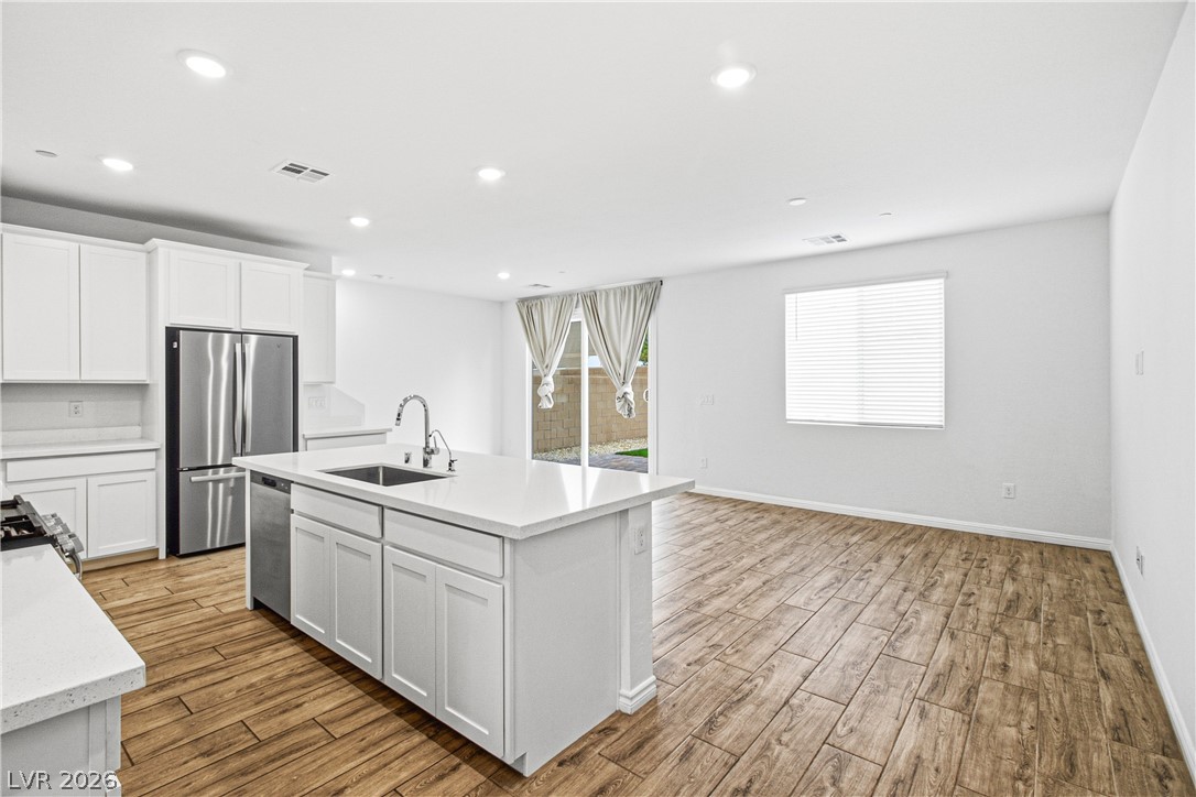 9763 Mojave Mountain Street Property Photo 4