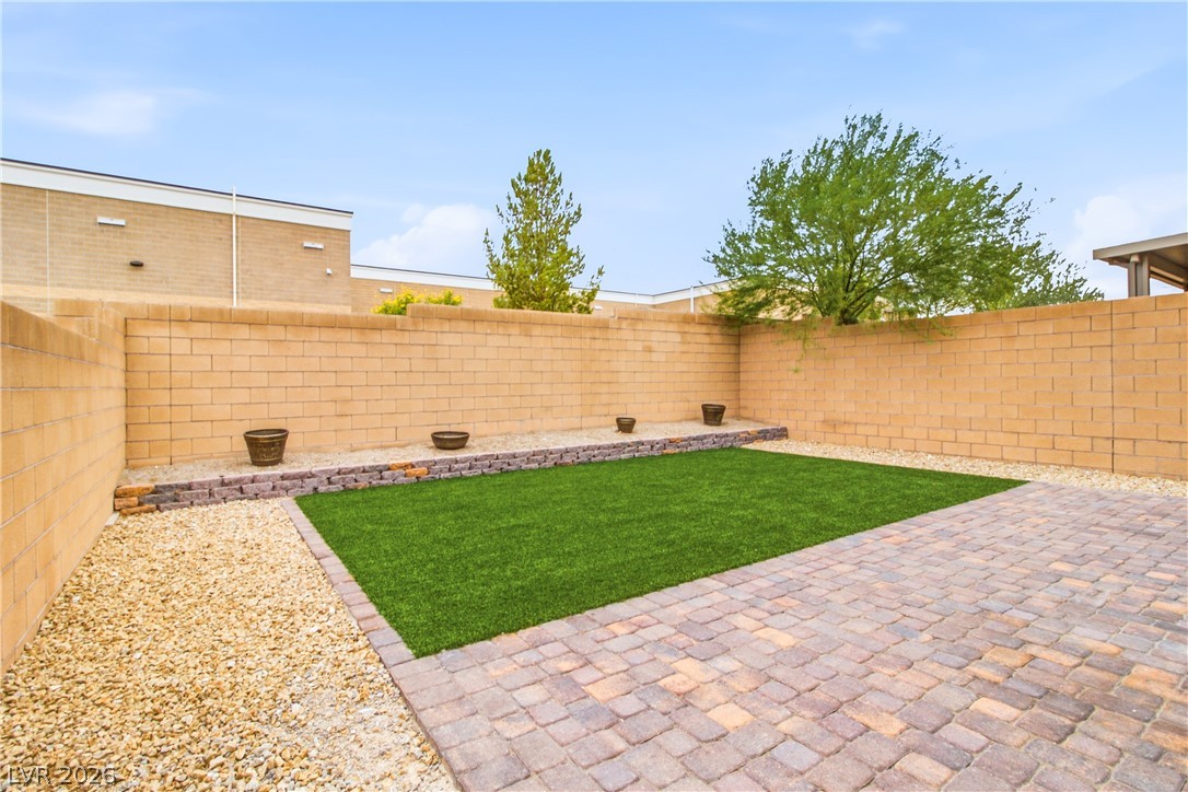 9763 Mojave Mountain Street Property Photo 22