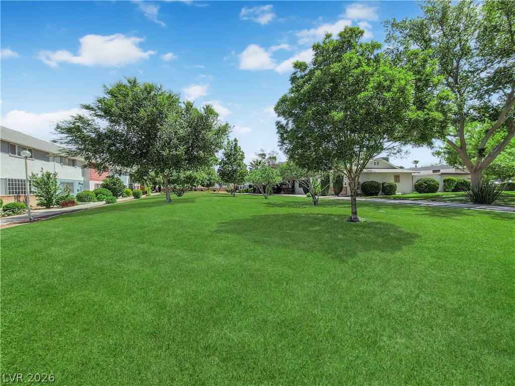 193 Greenbriar Townhouse Way Property Photo 26